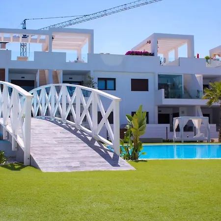 Apartment Laguna Resort: Beachfront With Rosa Lagoon Views *