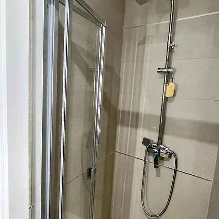 Apartmán Beautiful In Laguna Overlooking Laguna Rosa In With 2 Bedrooms And 2 Bathrooms Torrevieja