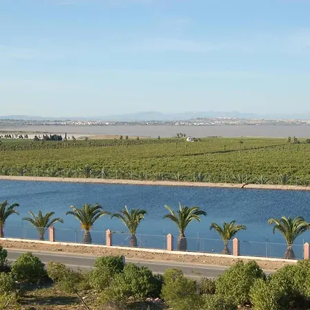 Laguna Resort: Beachfront With Rosa Lagoon Views * Torrevieja