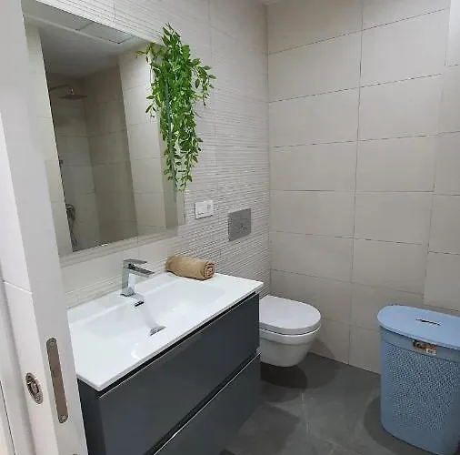 Laguna Resort: Beachfront With Rosa Lagoon Views Apartment