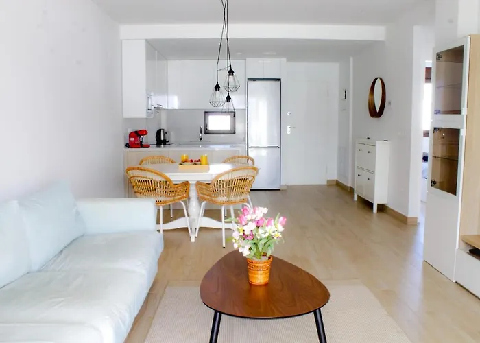 Laguna Resort: Beachfront With Rosa Lagoon Views Apartment *